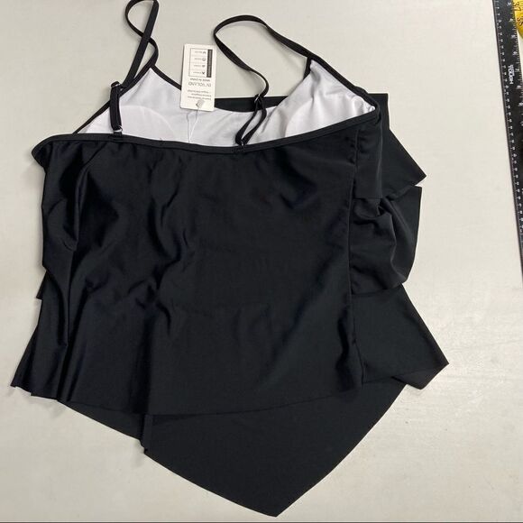 IN’VOLAND Women’s Black Swimsuit Top, Asymmetrical Hem Padded Size 18W New - Picture 10 of 12